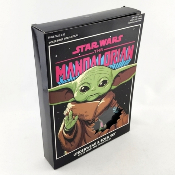 Star Wars The Mandalorian Underwear & Sock Gift Set: Boxer Briefs & 2 Crew Socks - Picture 1 of 11